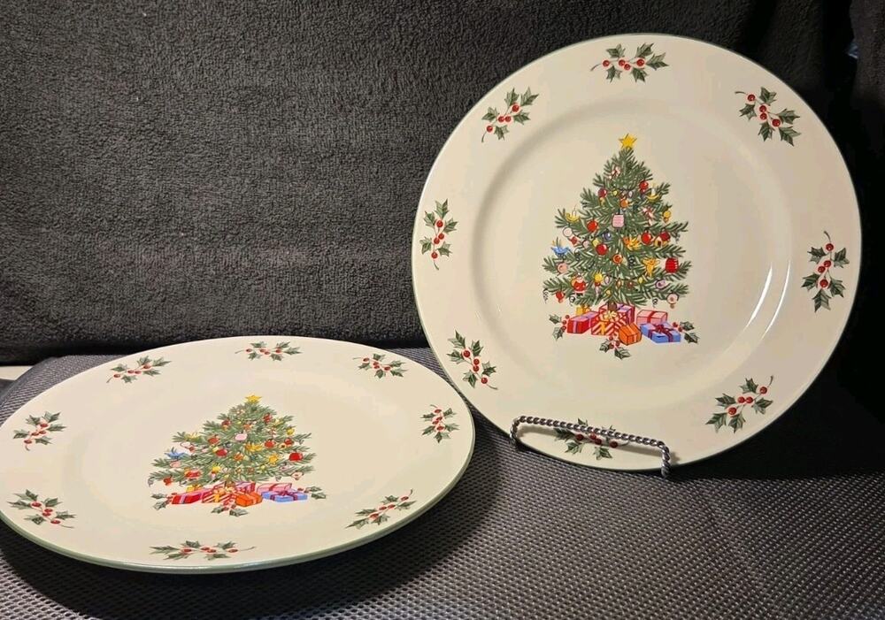 Set Of 2 10-inch dinner plate "Noel Morning" holiday stoneware Gibson